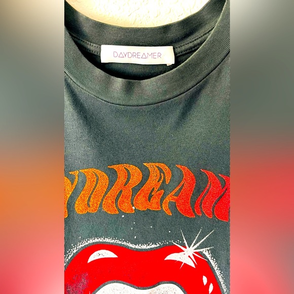 💎DAYDREAMER💎 Short sleeve Tee Size M Very Soft Material, 100% Cotton. Unisex - Picture 3 of 5